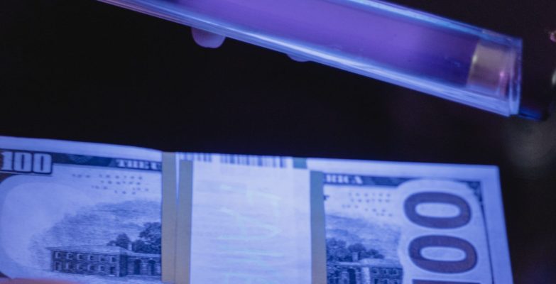 How to Detect Real vs. Counterfeit Money with a Pen